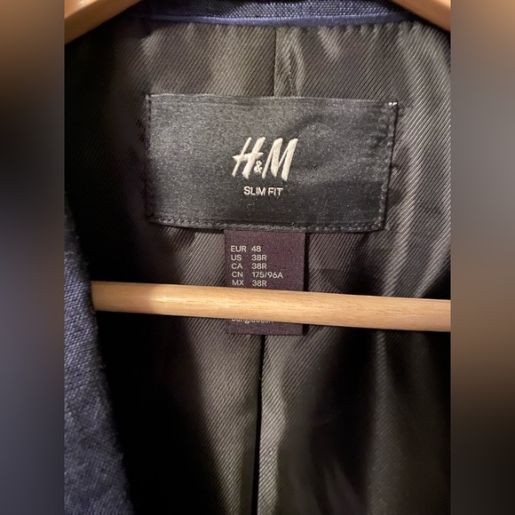 H&M Slim Fit Suit - Picture 3 of 3
